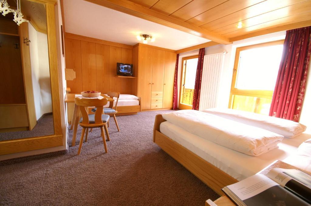 Garni Tofana Hotel Corvara In Badia Cameră foto