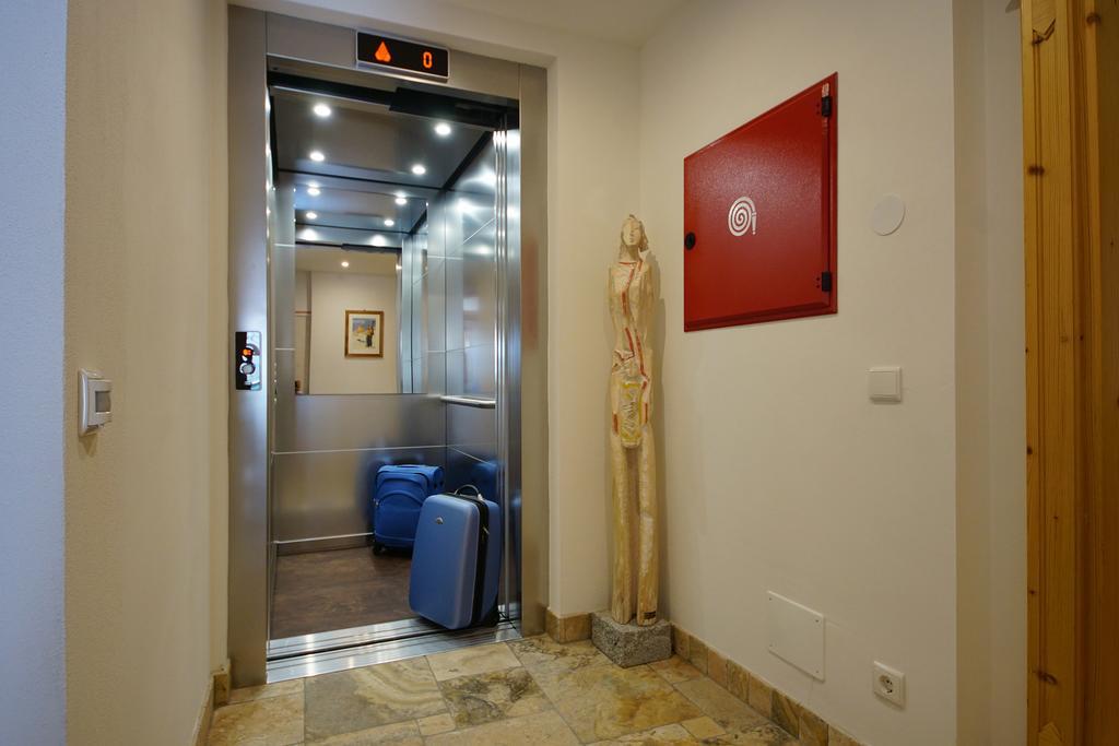 Garni Tofana Hotel Corvara In Badia Exterior foto