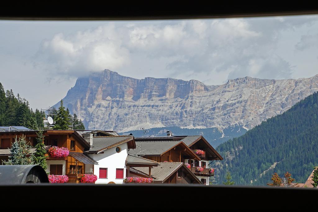 Garni Tofana Hotel Corvara In Badia Exterior foto